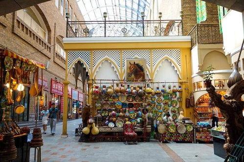 新疆人住宫殿娱乐吃瓜,一场别开生面的生活画卷